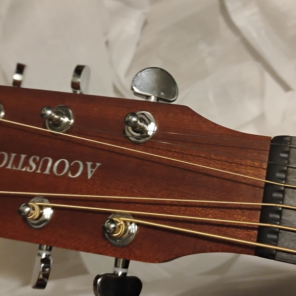 Kadence Guitar (Acoustic/Electric) - Picture 6 of 7